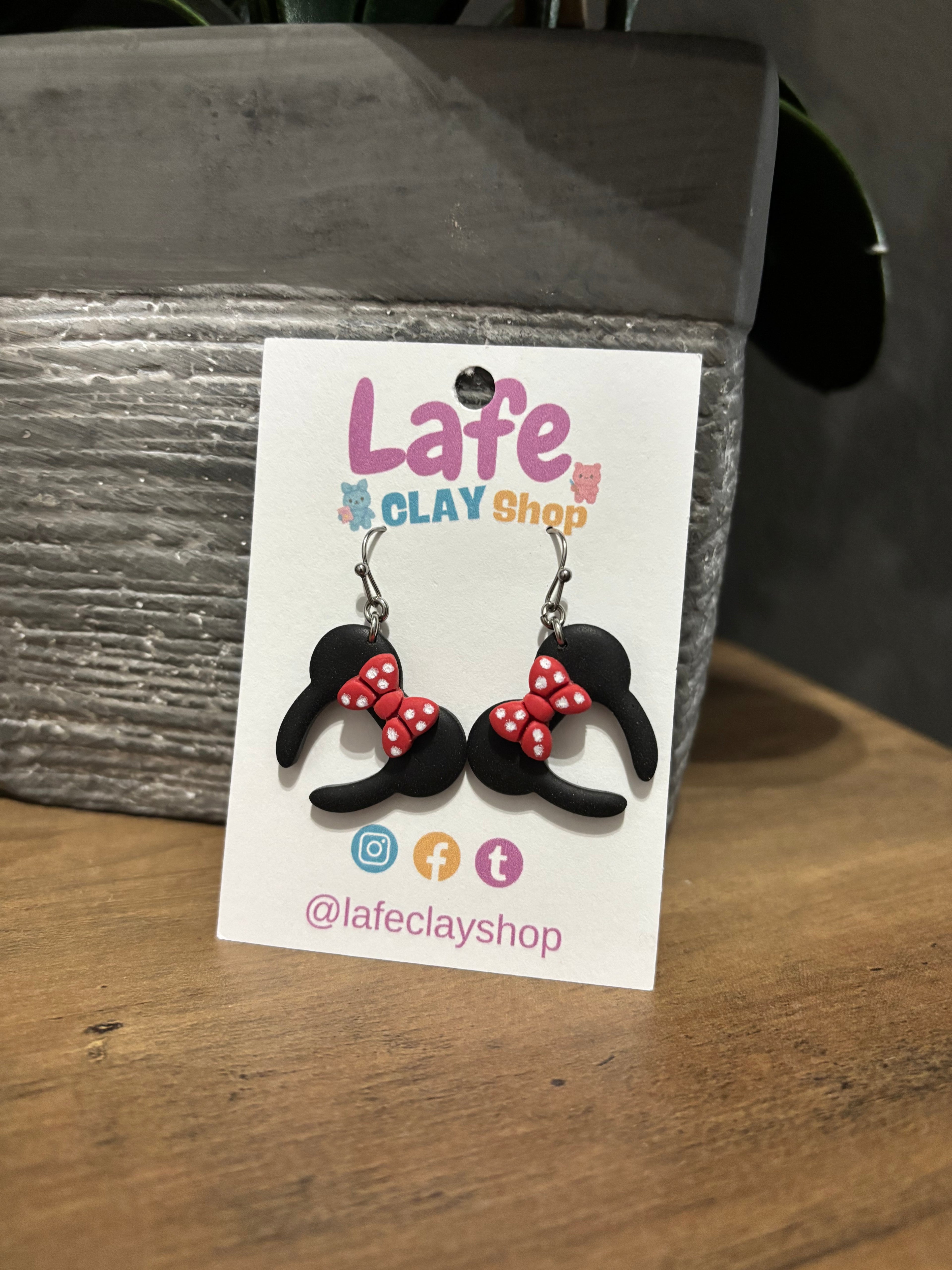Minnie Earrings