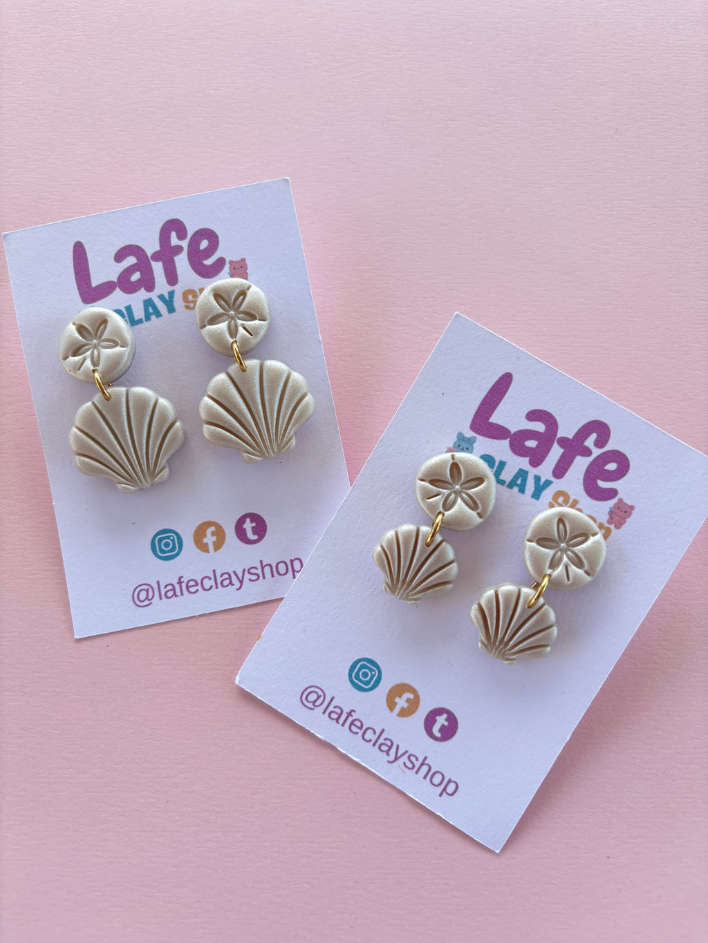 White Seashells Earrings
