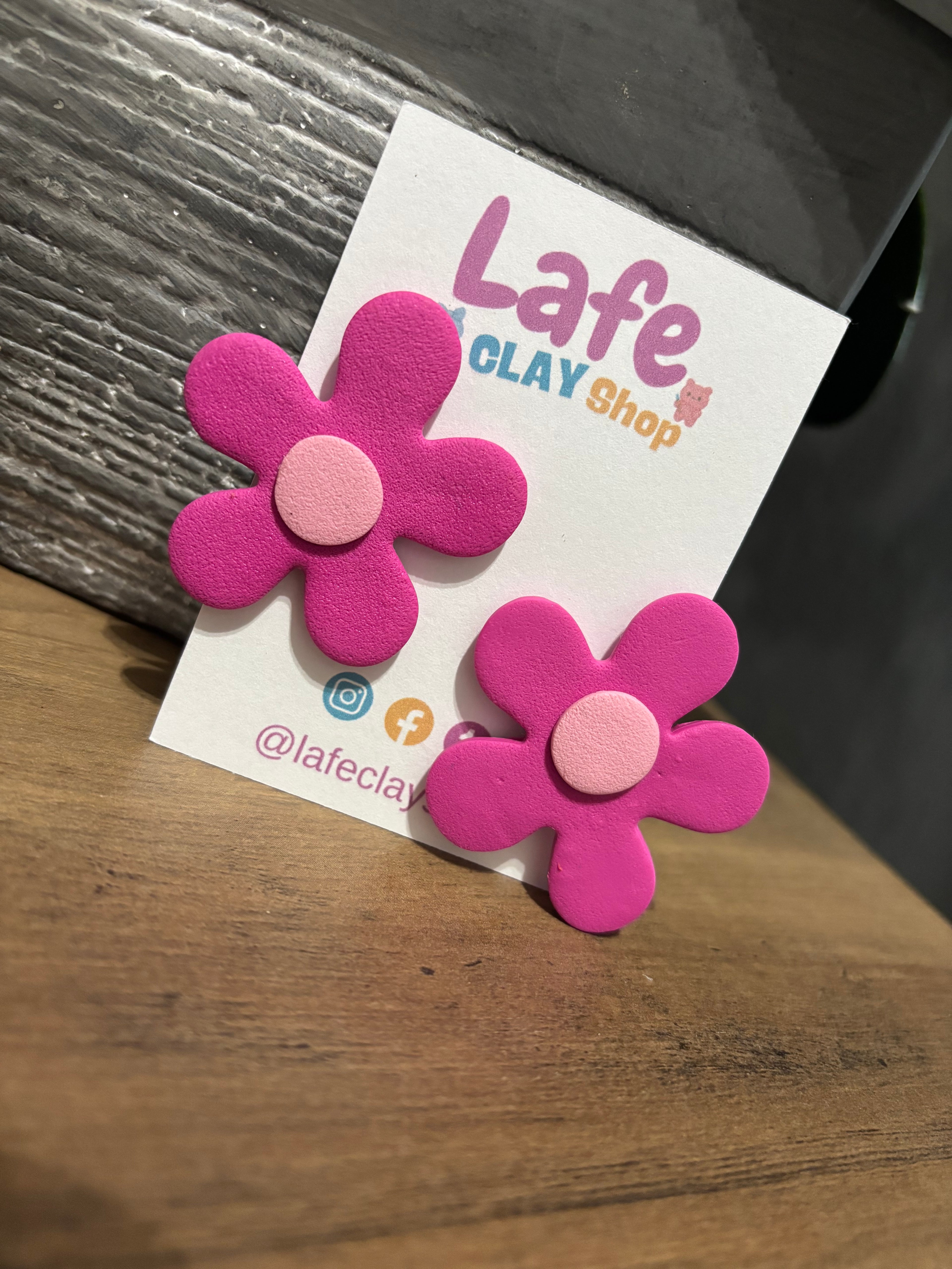 Color Bloom Studs