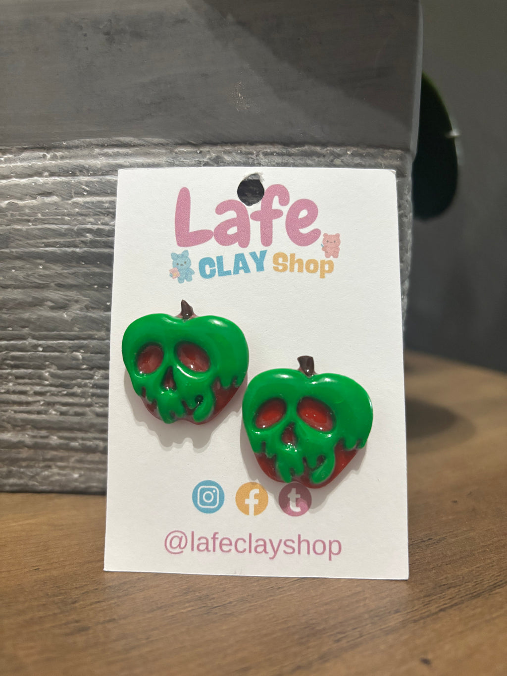 Poisined Apple Studs