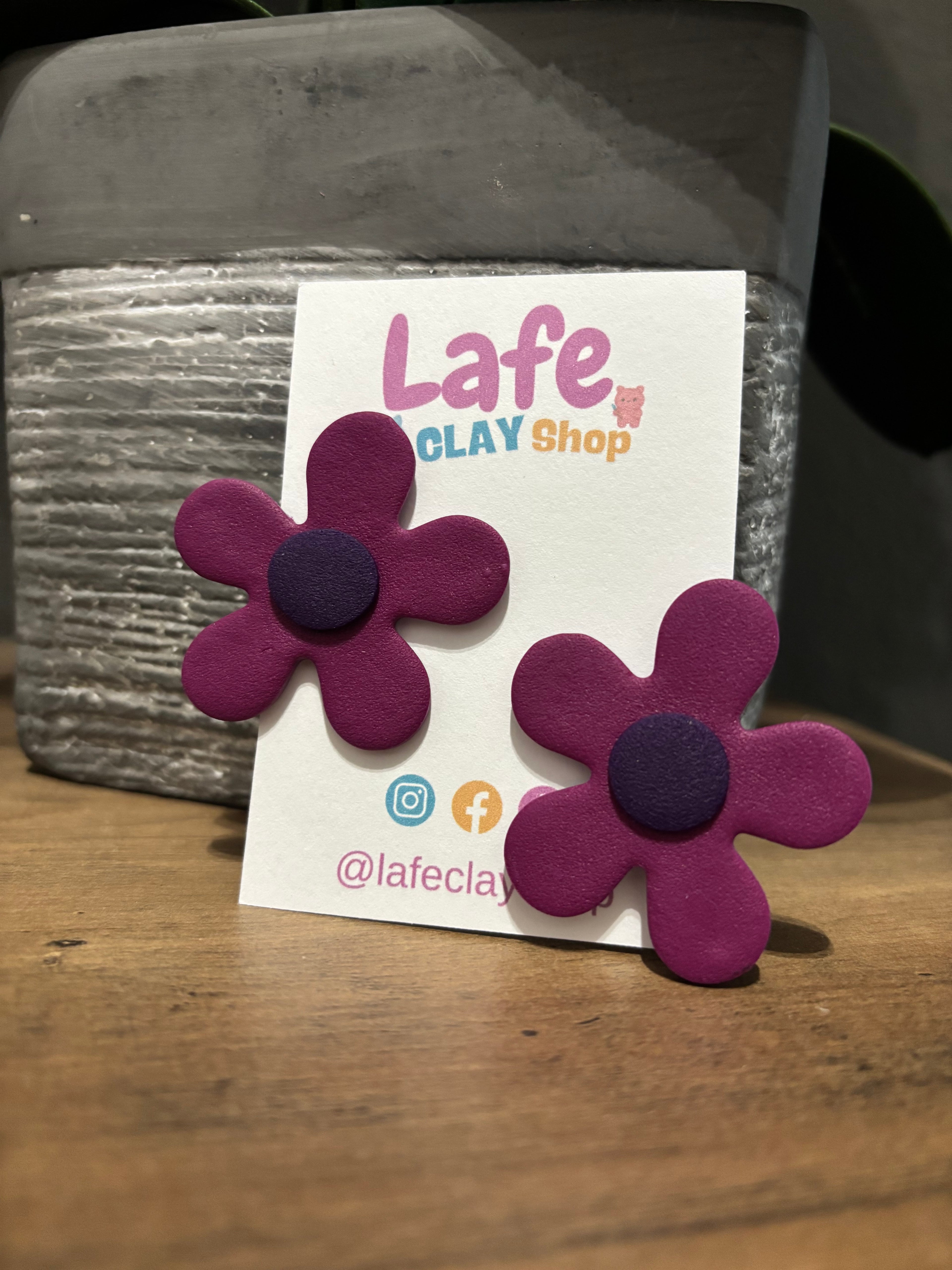 Color Bloom Studs