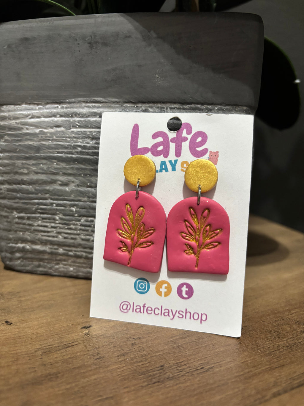 Leaves Pink Earrings