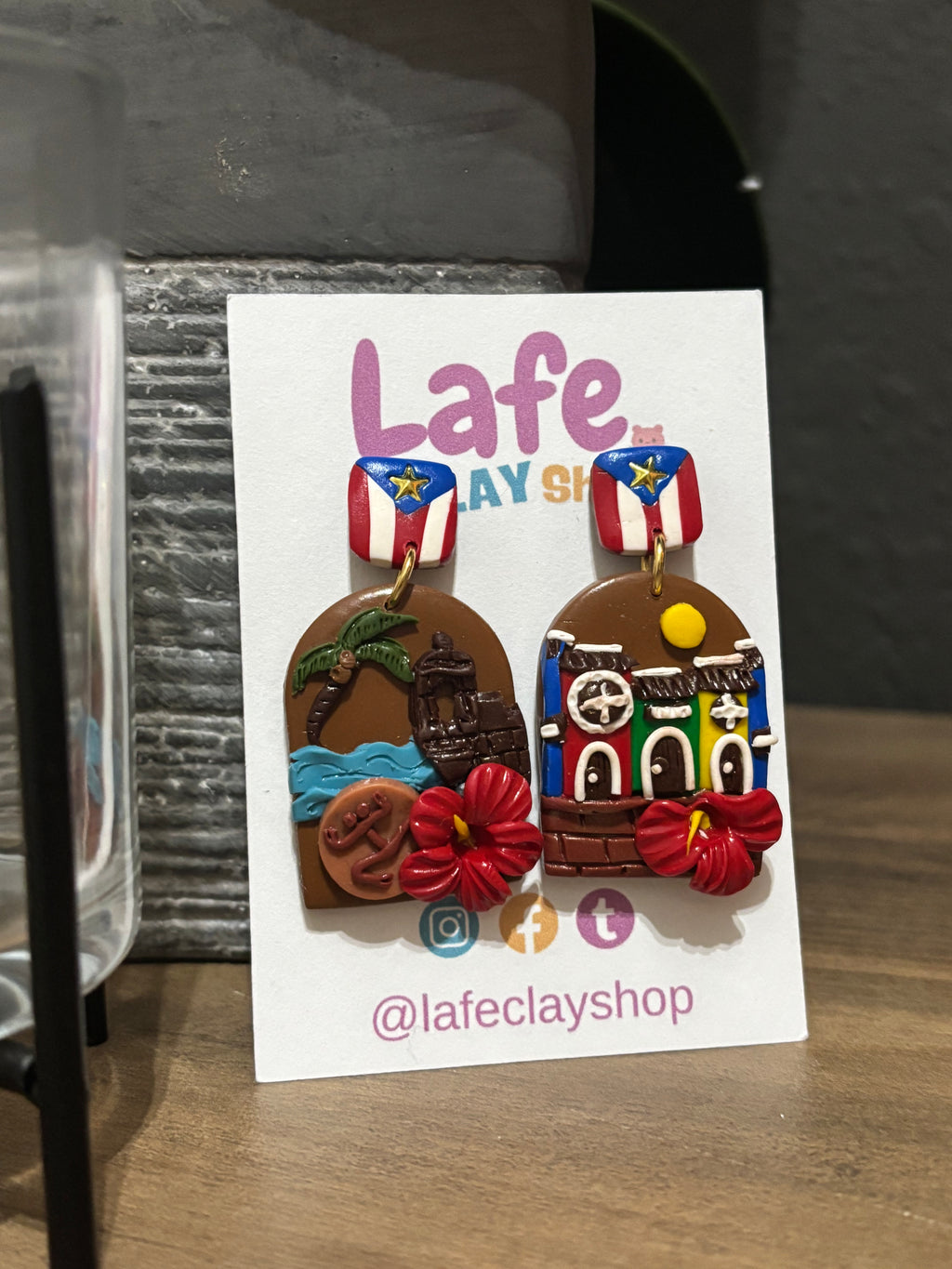 Raices de mi Isla Earrings